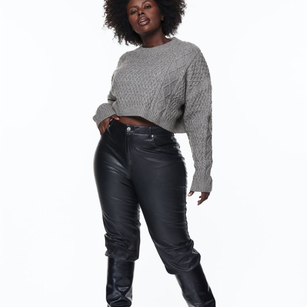 NWT H&M Cable Knit Sweater - Picture 3 of 9